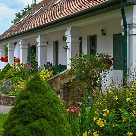 Falubíró Vendégháza Bekolce Esterno foto